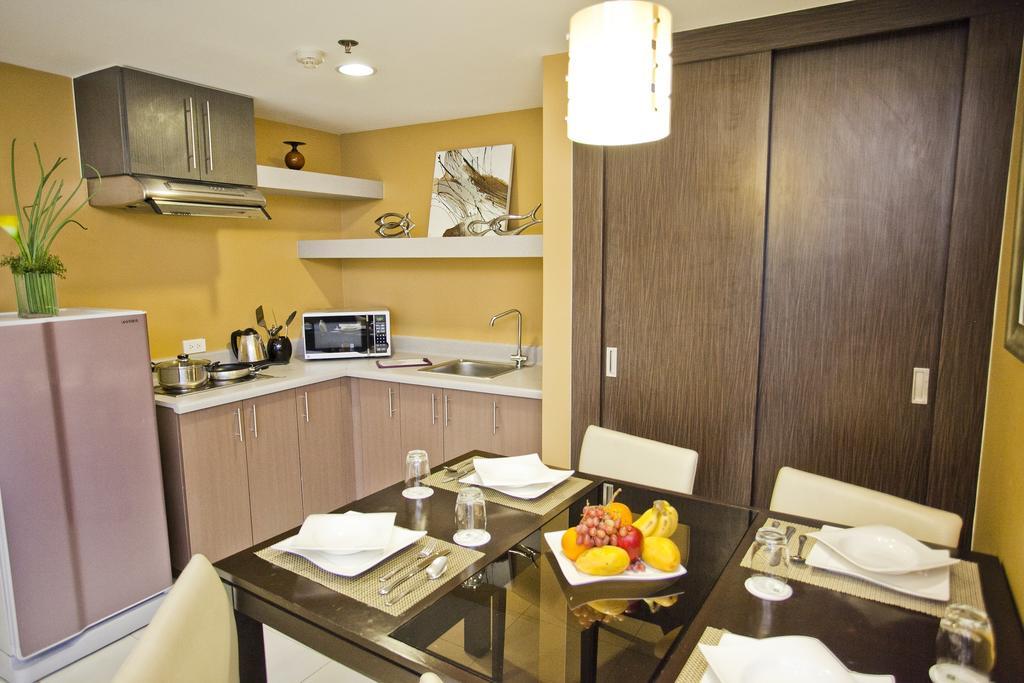 The Exchange Regency Residence Hotel Managed By Hii Pasig City Rom bilde