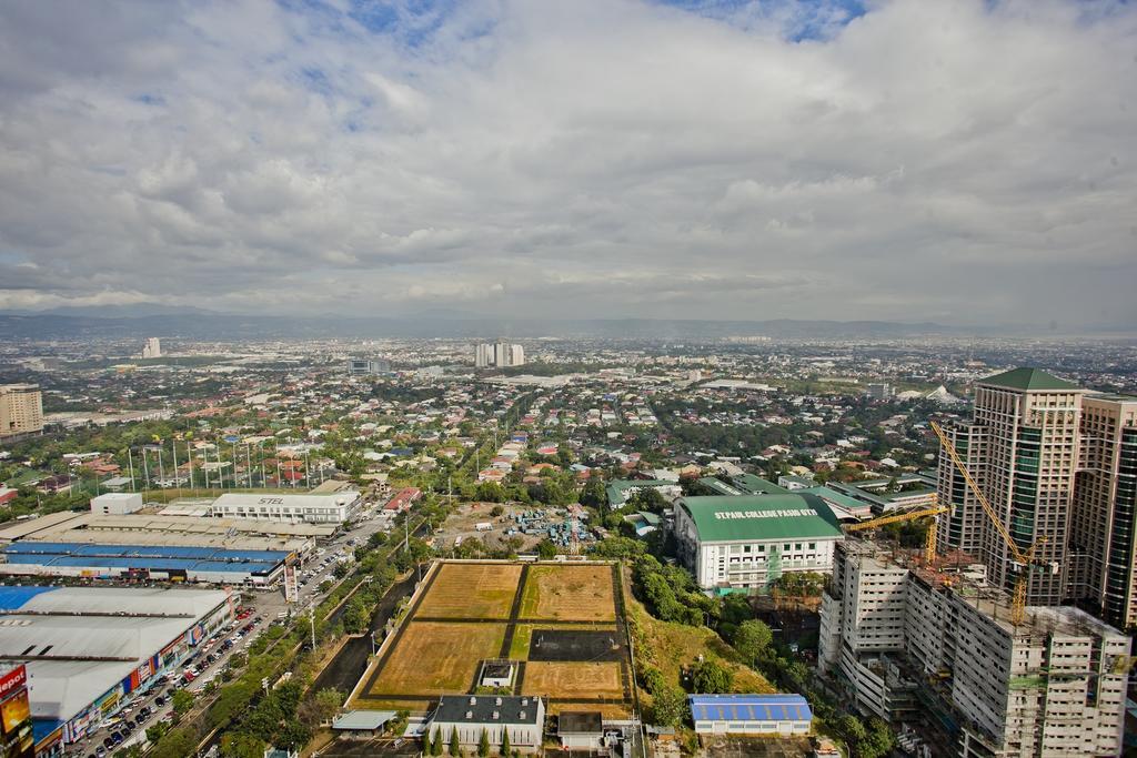The Exchange Regency Residence Hotel Managed By Hii Pasig City Eksteriør bilde